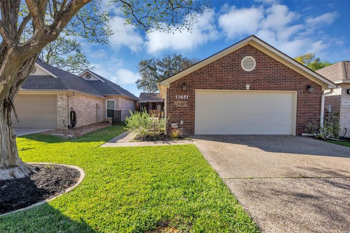 Property Photo:  11651 Twain Drive  TX 77356 
