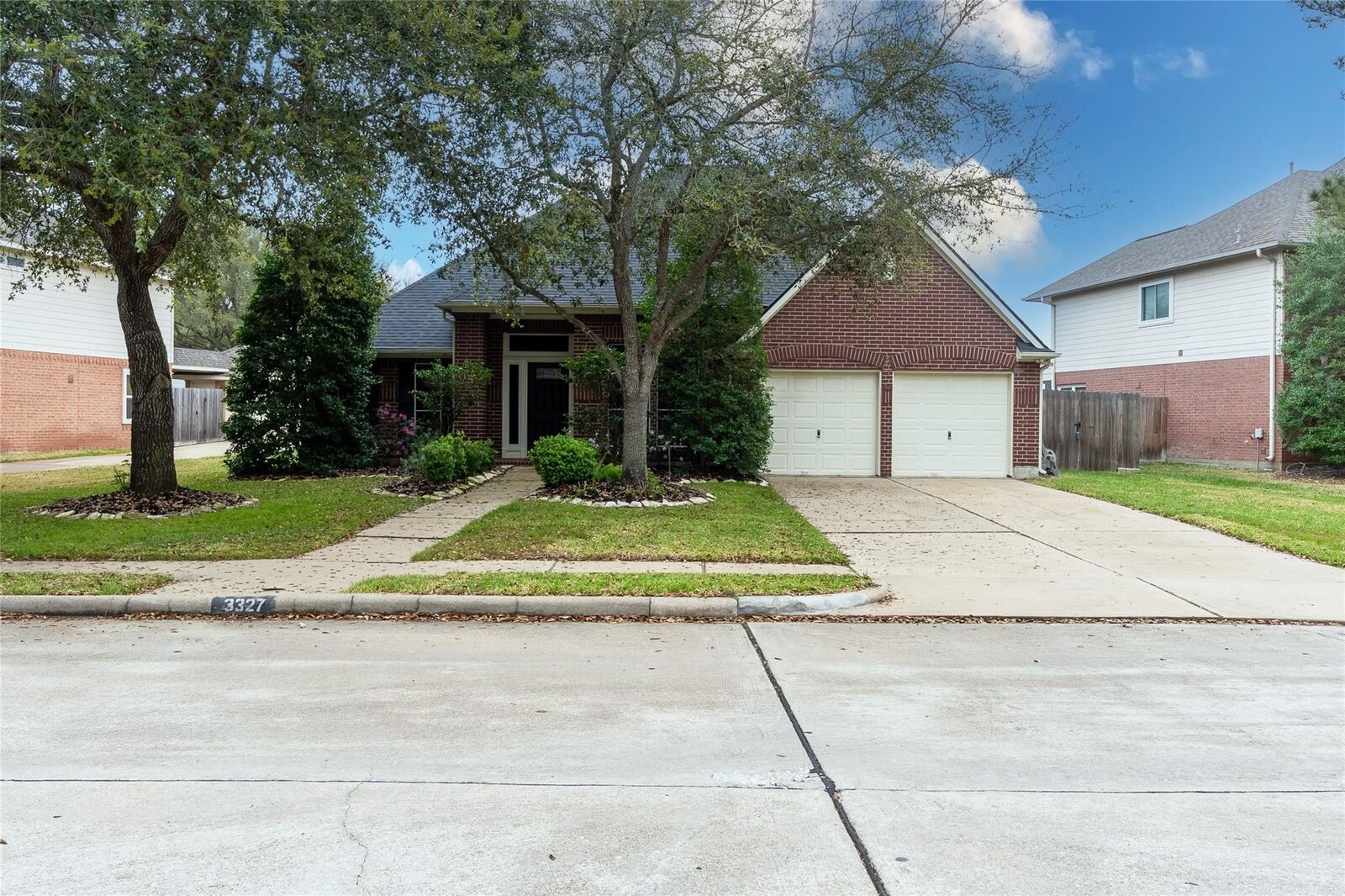 Property Photo:  3327 Bend Willow Lane  TX 77450 