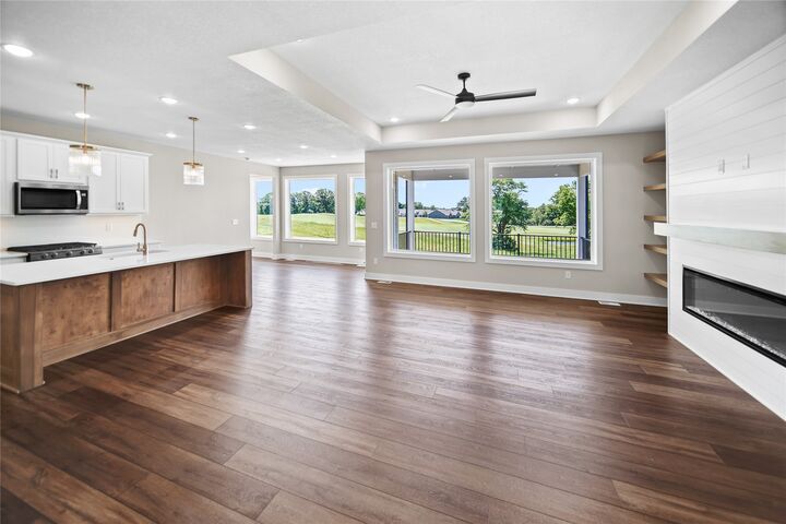 Property Photo:  2525 Bos Landen Drive  IA 50219 