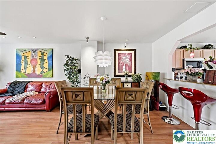 Property Photo:  2555 Chestnut Lane  PA 18040 