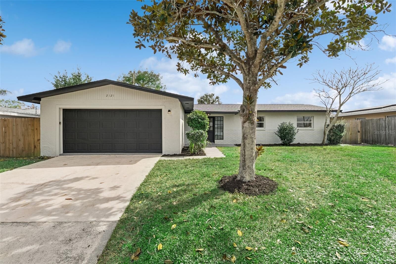 Property Photo:  2121 Colony Drive  FL 32935 