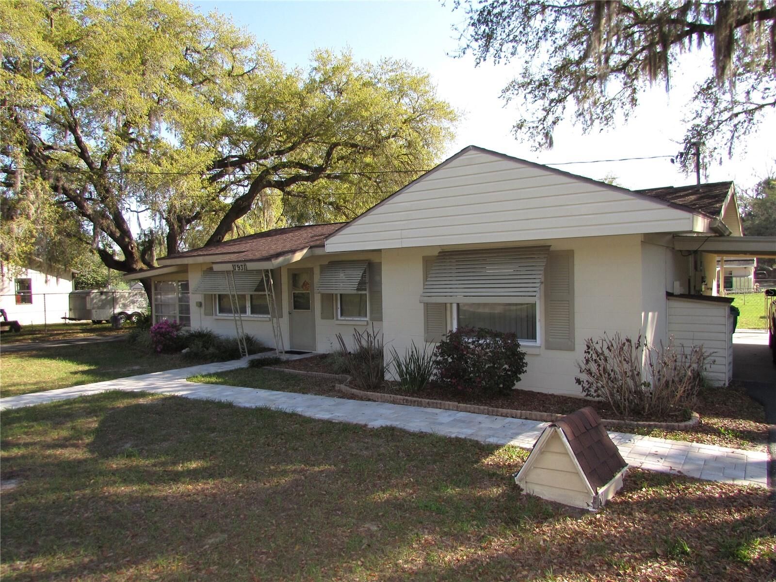 Property Photo: 11931 N Bearl Terrace FL 34433