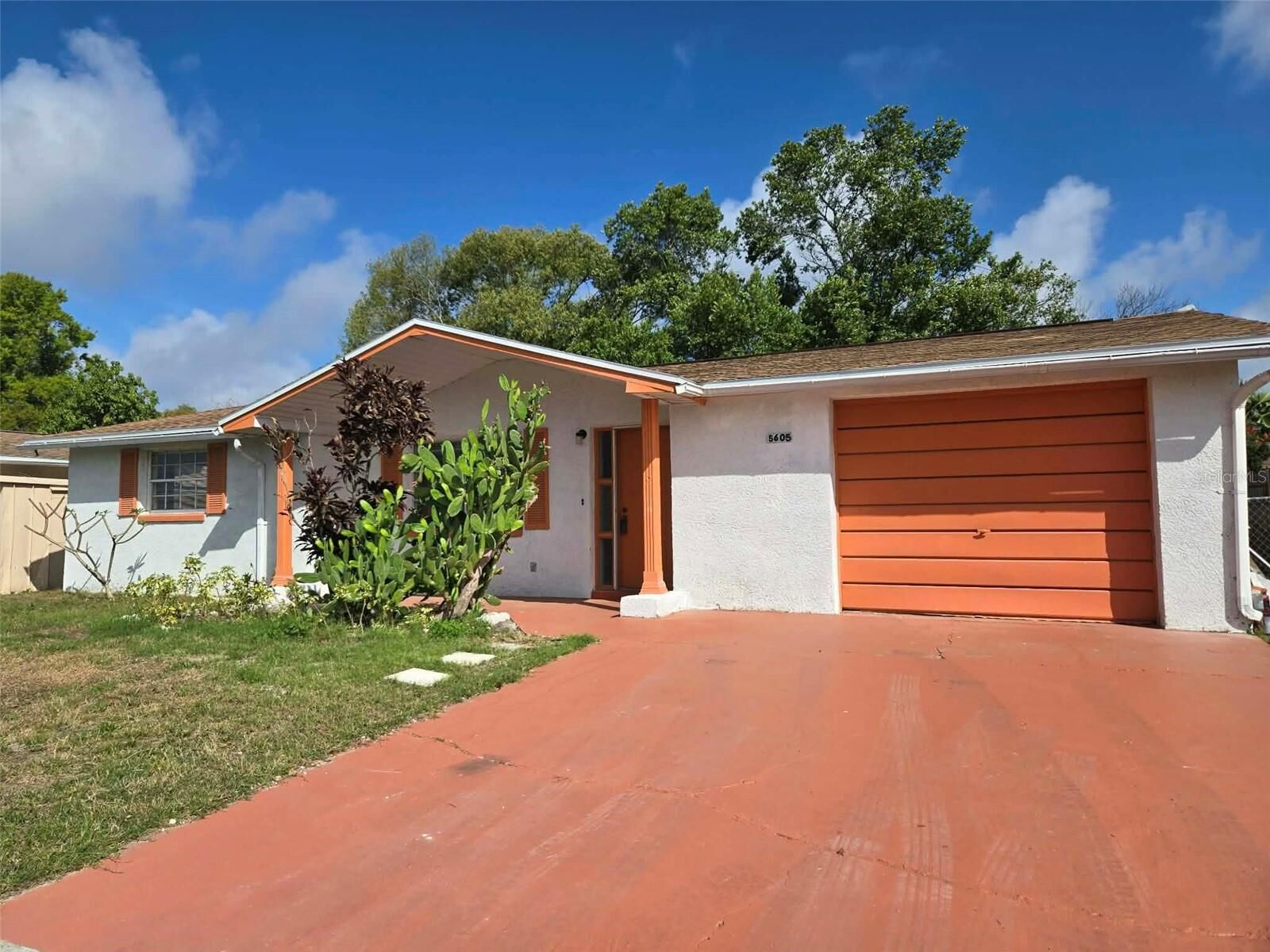 Property Photo:  5605 Dolores  FL 34690 