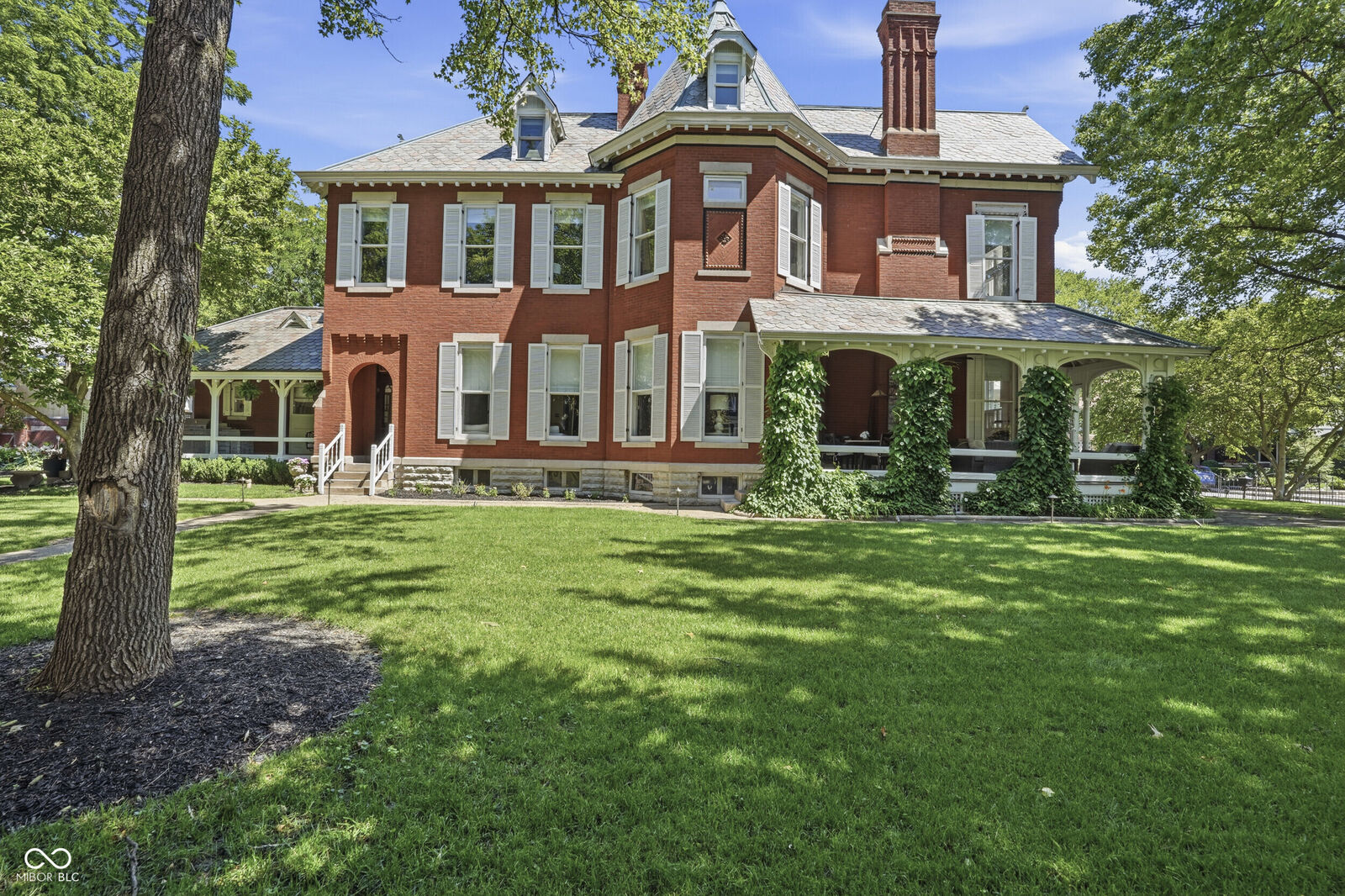 Property Photo:  1504 N Park Avenue  IN 46202 