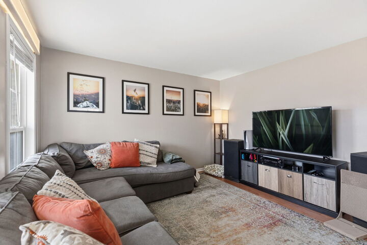 Property Photo:  2138 N Green Valley Lane  IL 60073 