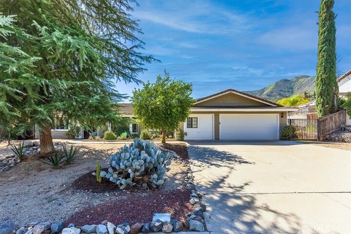 Property Photo:  14647 Amorose Street  CA 92530 