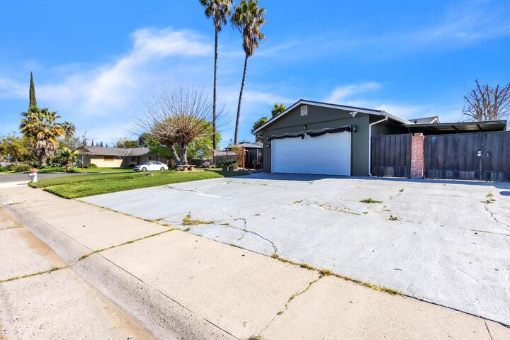 Property Photo:  2640 Erin Drive  CA 95833 