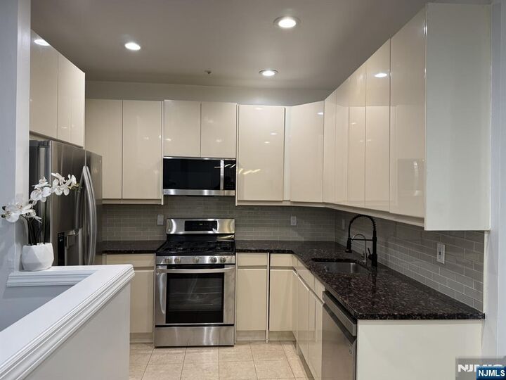 Property Photo: 395 Kingston NJ 07093