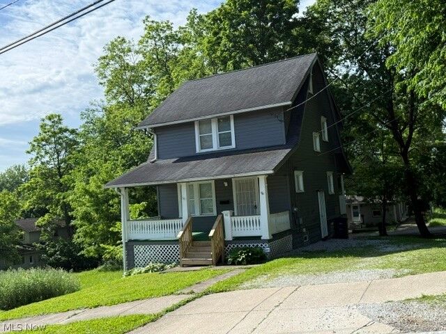 Property Photo:  692 W Thornton Street  OH 44307 