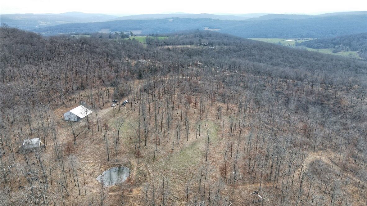 Property Photo: 553 Madison 6615 AR 72740