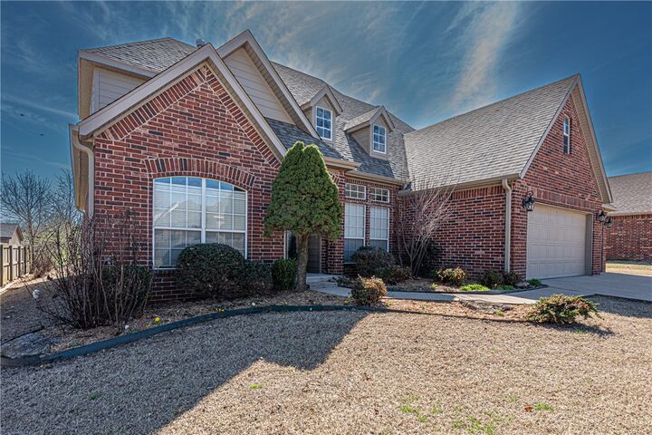 Property Photo: 4705 SW Merlin Street AR 72713