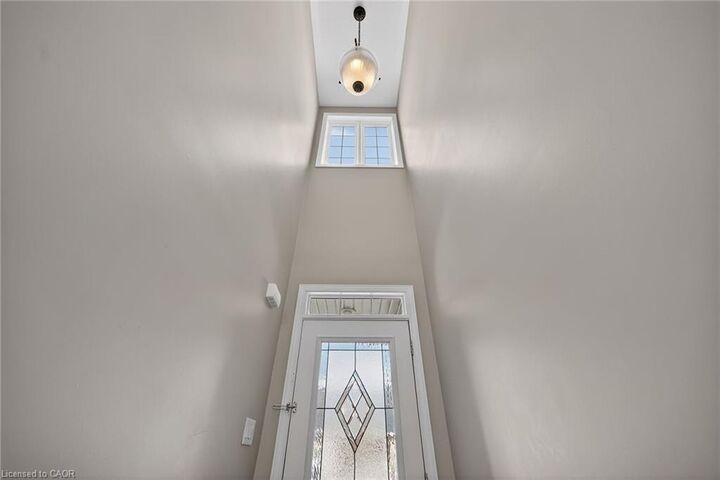 Property Photo: 76 Abbotsford Trail ON L9B 0A4