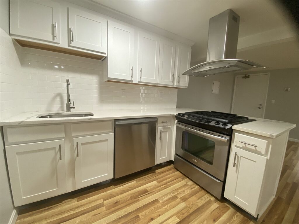 Property Photo:  210 Sixth C  MA 01453 