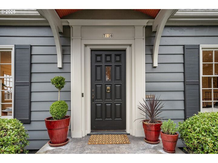 Property Photo:  7106 SE 31st Ave  OR 97202 