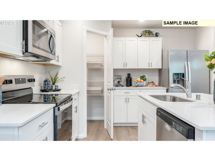 Property Photo:  11104 SE 20th Cir  WA 98664 