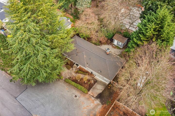 Property Photo:  130  110th Place SE  WA 98004 