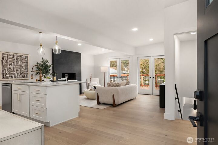 Property Photo:  15605 SE 8th Street  WA 98008 