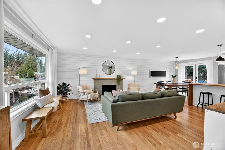 Property Photo:  22207  54th Avenue W  WA 98043 