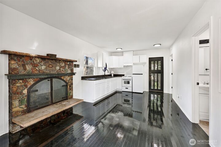 Property Photo:  5302 S 137th Street  WA 98168 