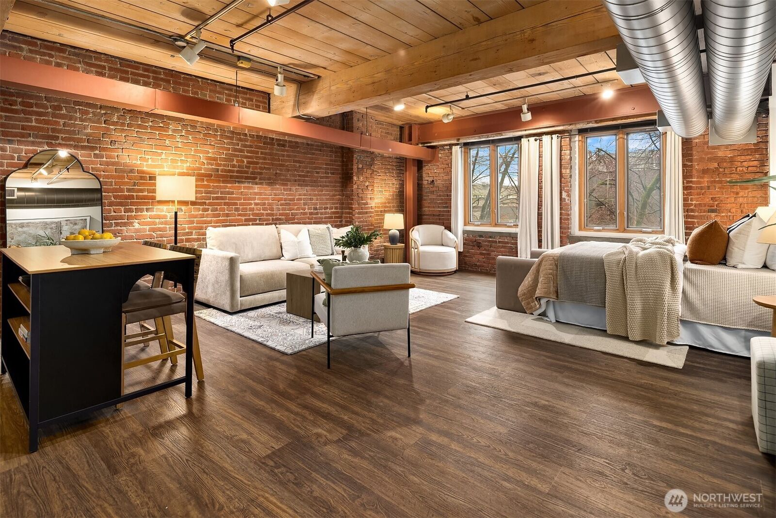 Property Photo: 1507 Western Avenue R201 WA 98101