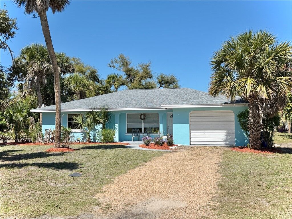 Property Photo:  715 Holly Road  FL 32963 