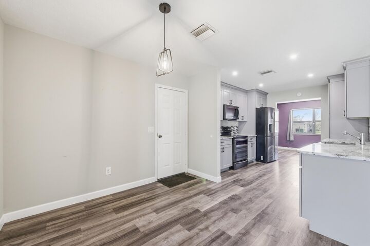 Property Photo:  2261 SE Southeast Glover Street Street  FL 34984 