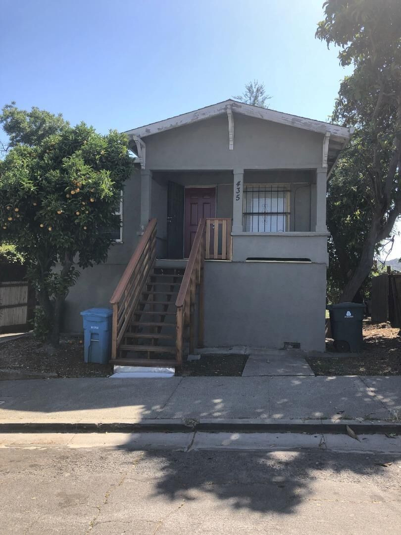 Property Photo: 435 Grant Street CA 94590