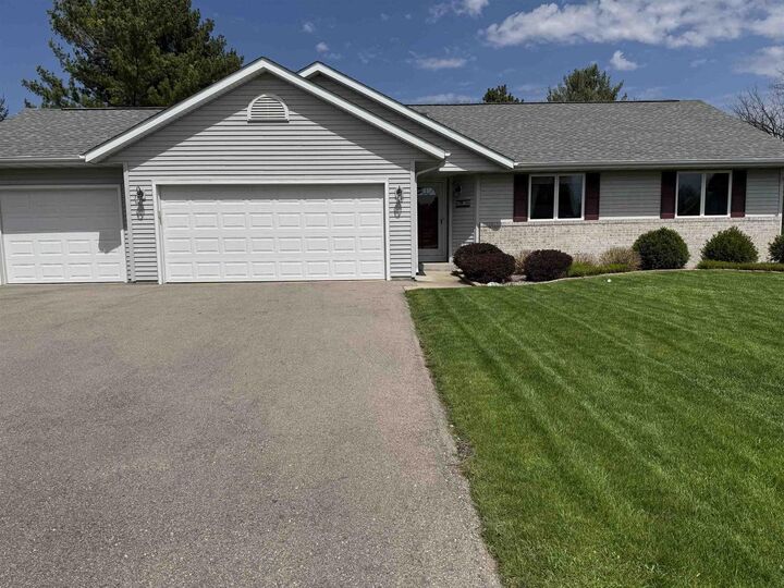 Property Photo:  2070 Cobblestone Court  WI 53511 