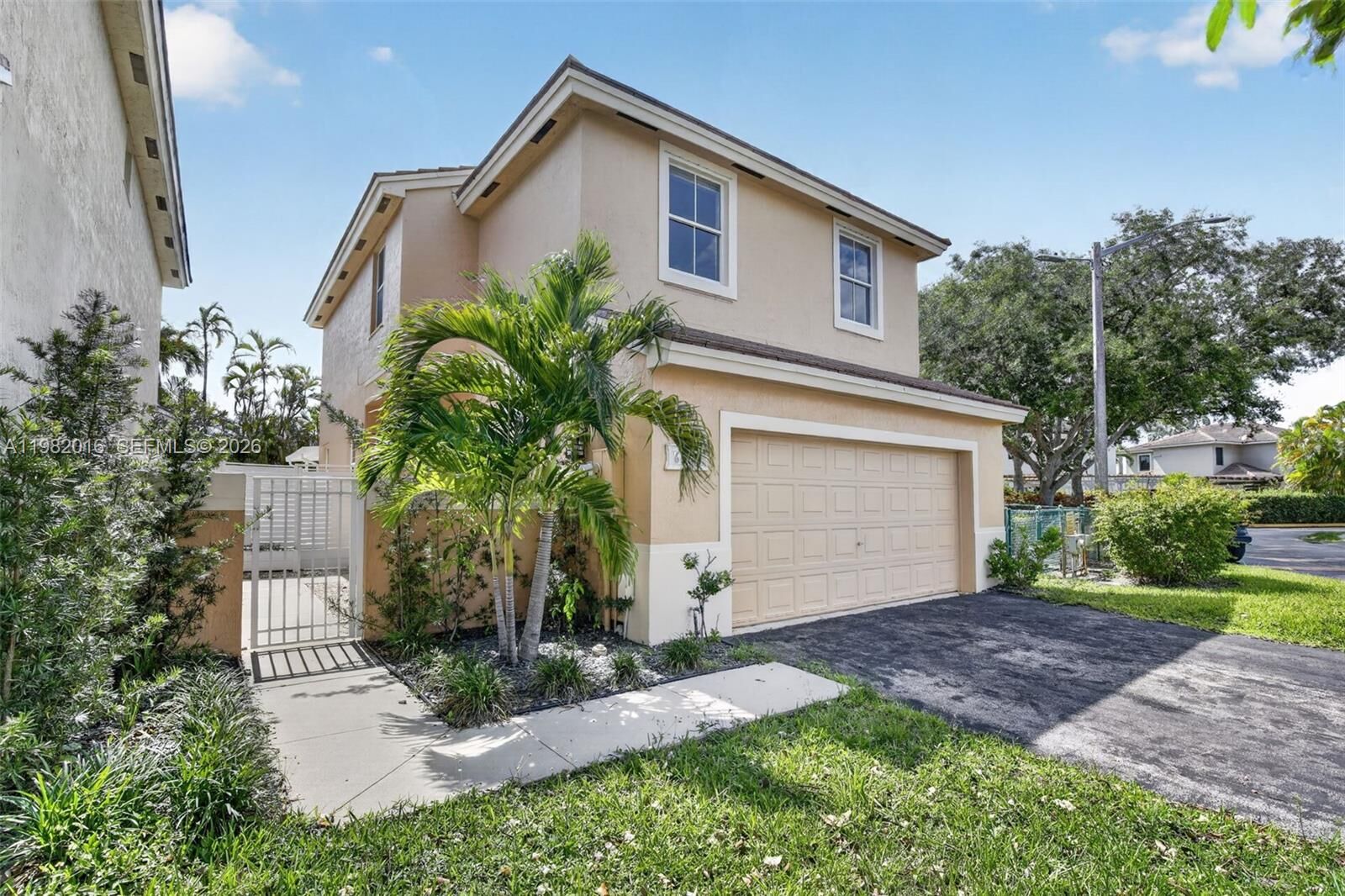 Property Photo:  6955 SW 148th Ln  FL 33331 