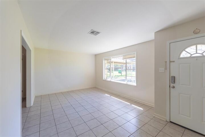Property Photo:  709 Sundale Drive  LA 70607 