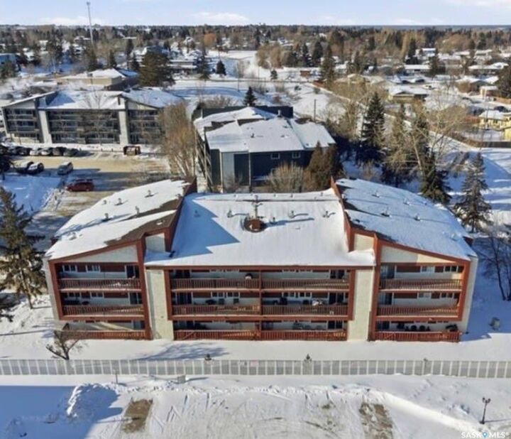Property Photo:  1580 Olive Diefenbaker Drive 417  SK S6V 7M6 