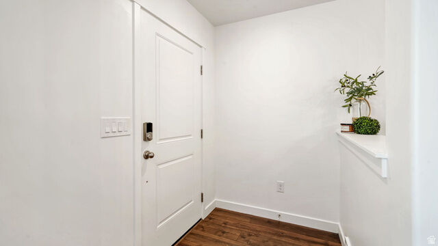 Property Photo:  274 N Portside Ln  UT 84045 
