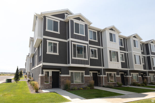 Property Photo: 1928 S 1030 W UT 84058
