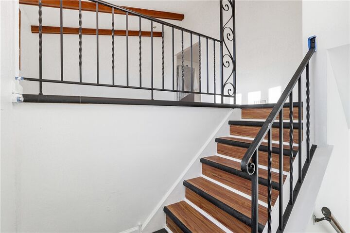 Property Photo:  156 Deerfield Dr  PA 15235 