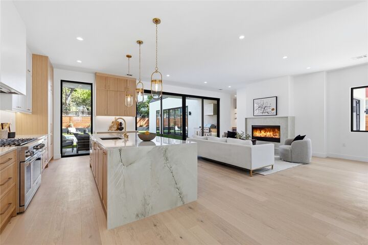 Property Photo:  1702 W 30th Street  TX 78703 