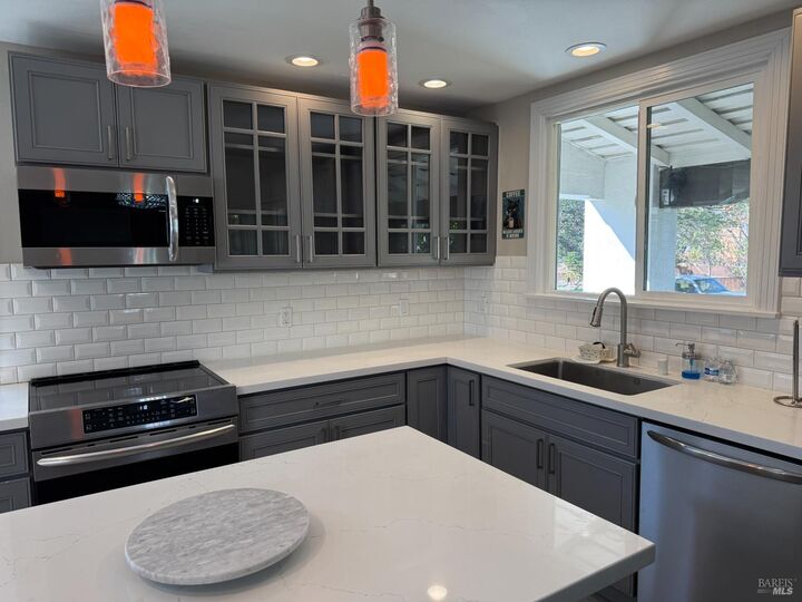 Property Photo:  1208 Amador Street  CA 94590 