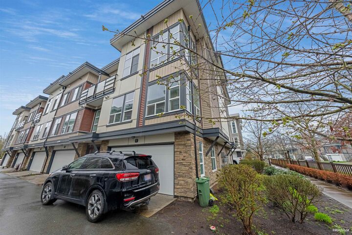 Property Photo: 8466 Midtown Way 15 BC V2P 0G8