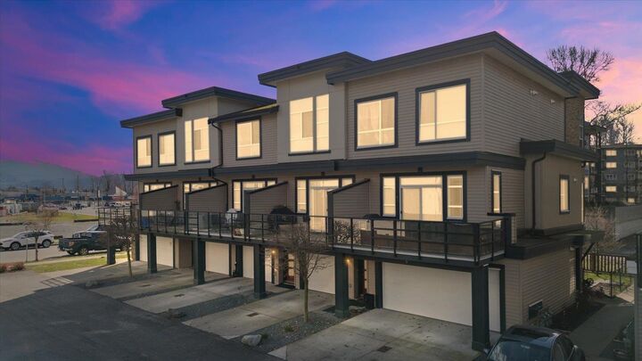 Property Photo: 8413 Midtown Way 5 BC V2P 0G7