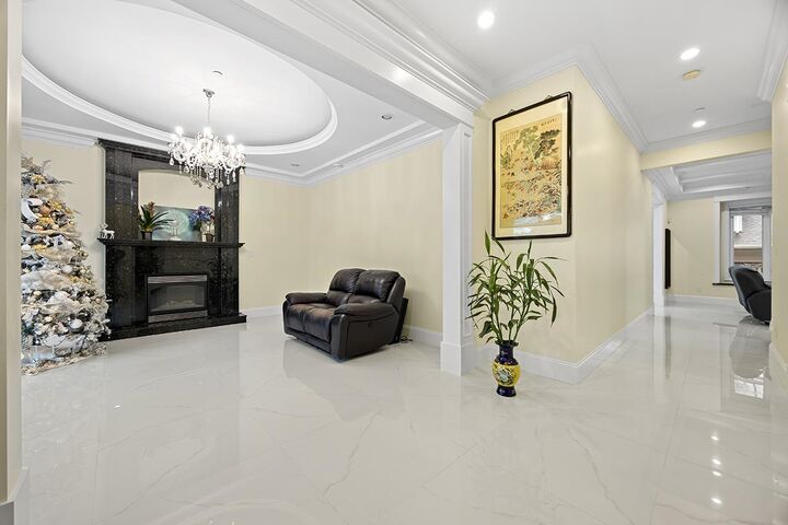 Property Photo: 6830 Vivian Street BC V5S 2T6