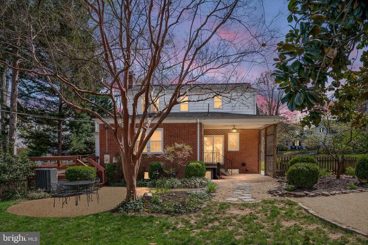 Property Photo:  909 Mortimer Avenue  VA 22401 