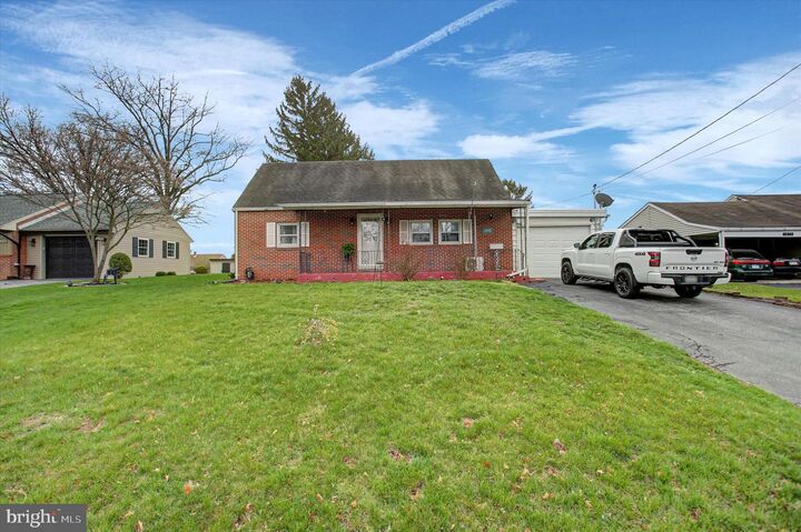 Property Photo:  1842 Scotland Avenue  PA 17201 