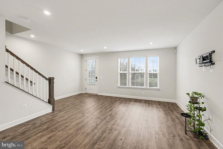 Property Photo:  1802 Briscoe Lane  VA 22401 