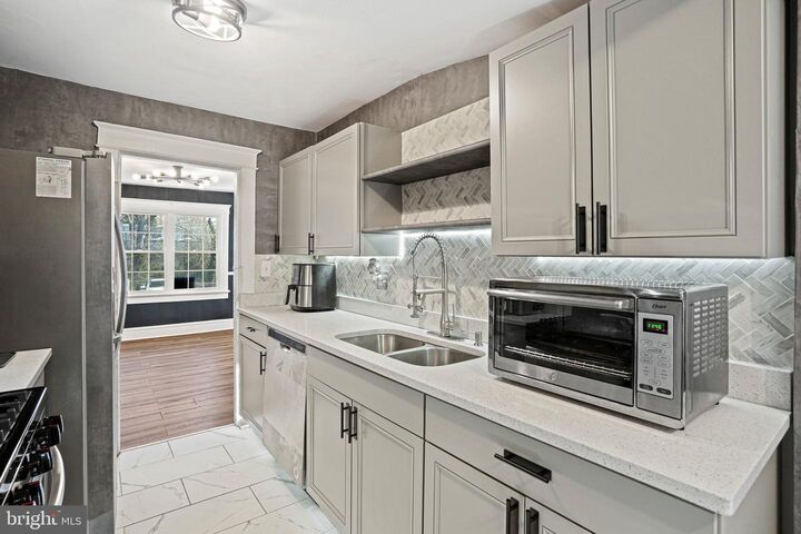 Property Photo:  6106 Central Avenue  MD 20743 