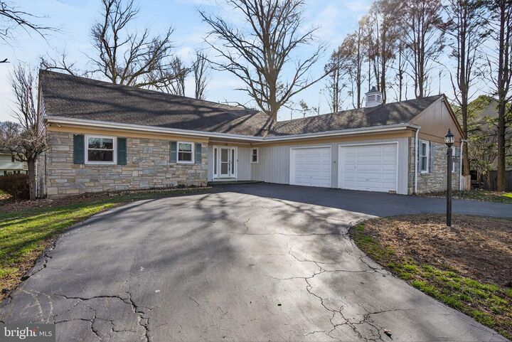 Property Photo: 70 Waverly Avenue PA 17601