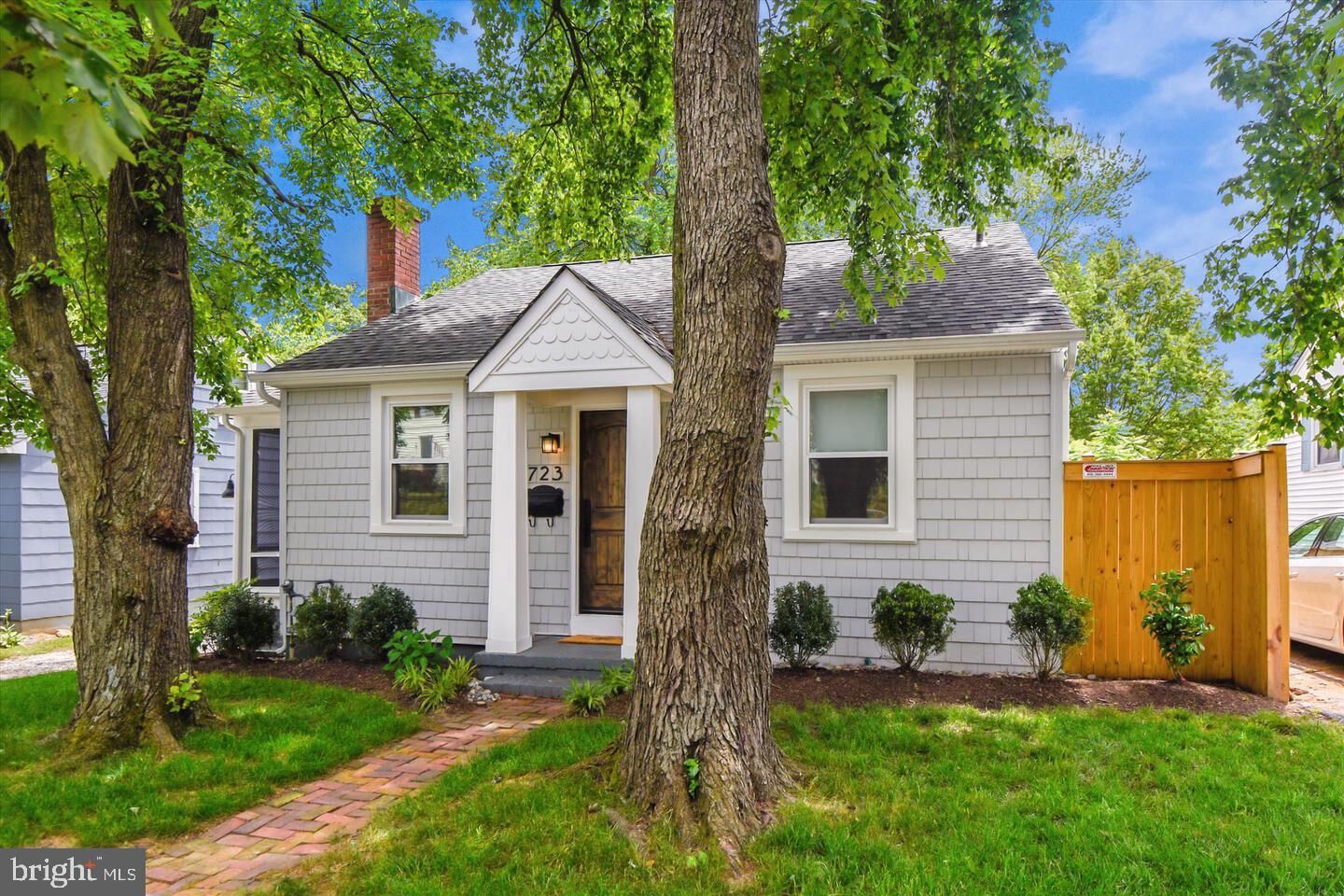 Property Photo:  723 Glenwood Street  MD 21401 