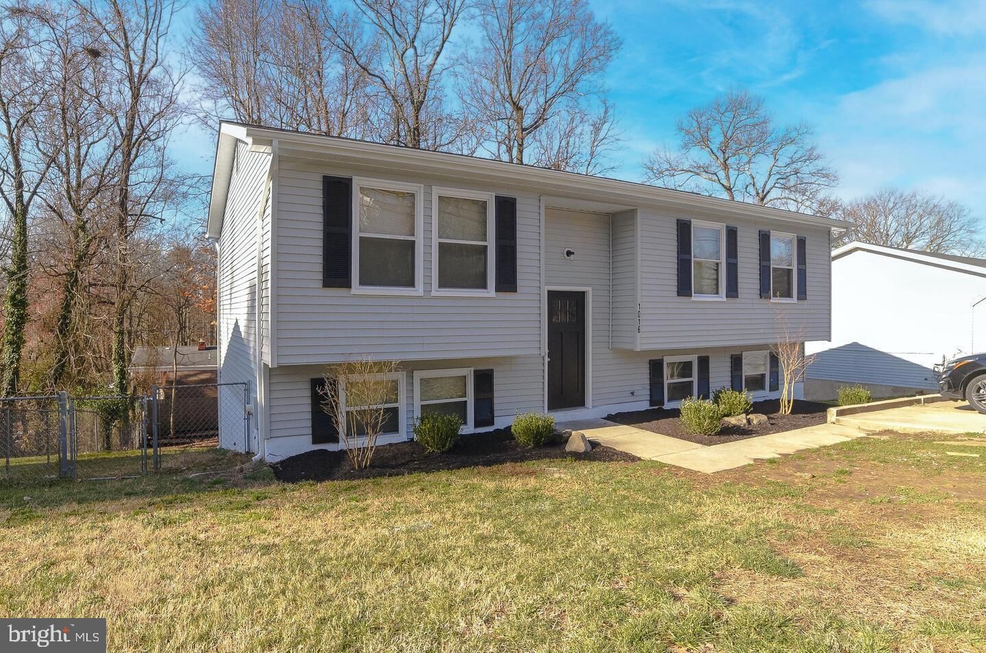 Property Photo:  1016 Hill Road  MD 20785 