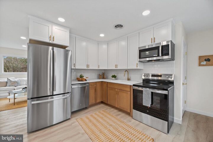 Property Photo:  9401 Romancoke Road  MD 21666 