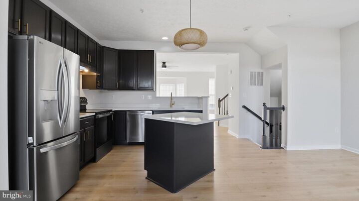 Property Photo: 1404 Pangbourne Way MD 21076