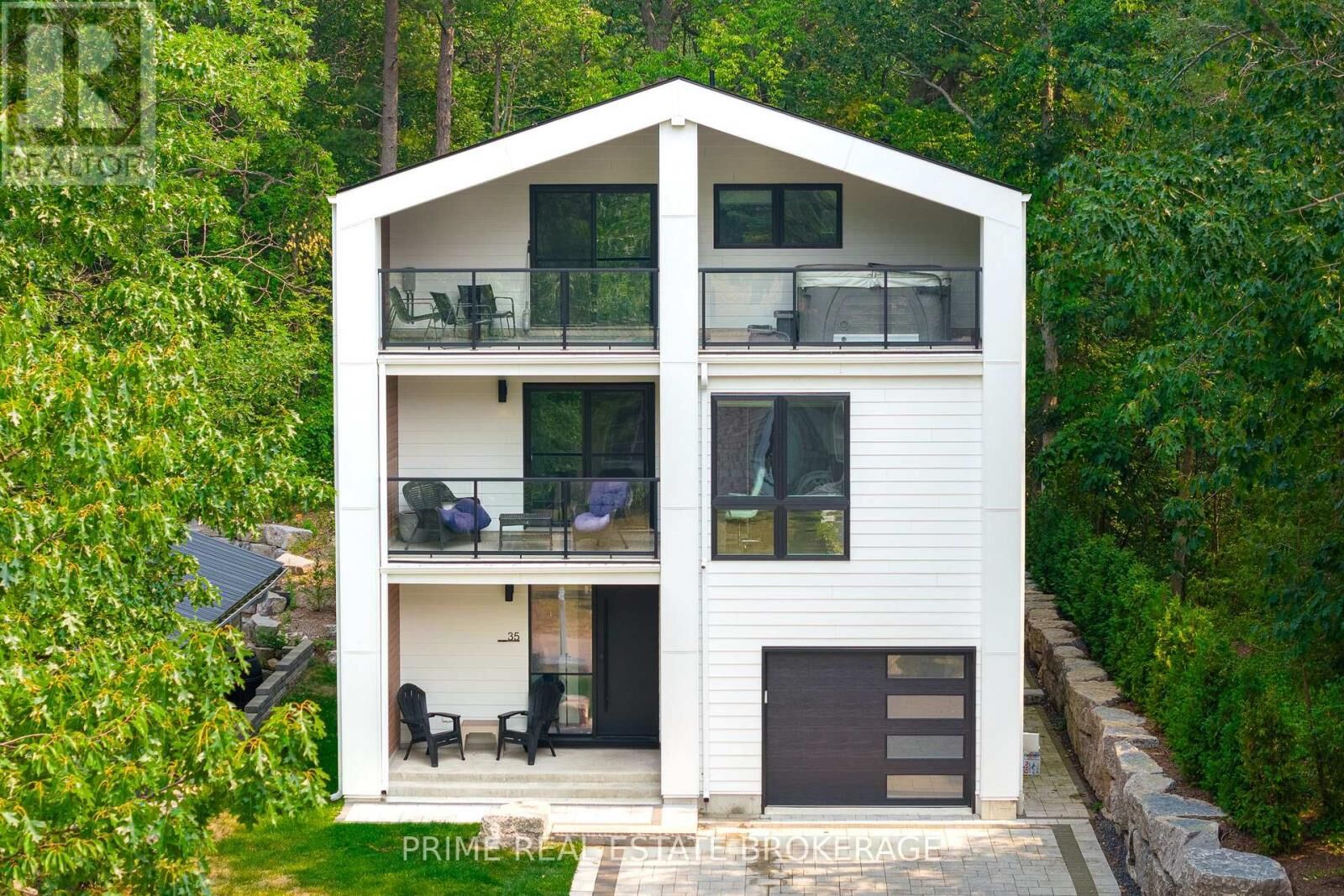 Property Photo: 35 Walker Street ON N0M 1T0