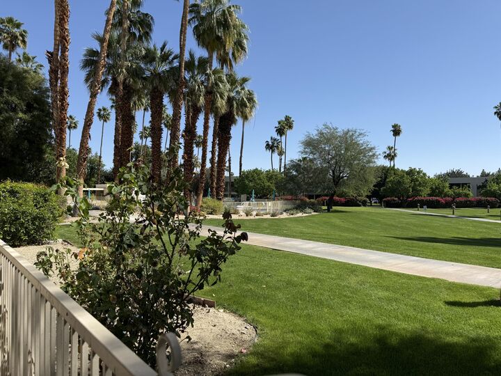 Property Photo:  465 Desert Lakes Drive  CA 92264 